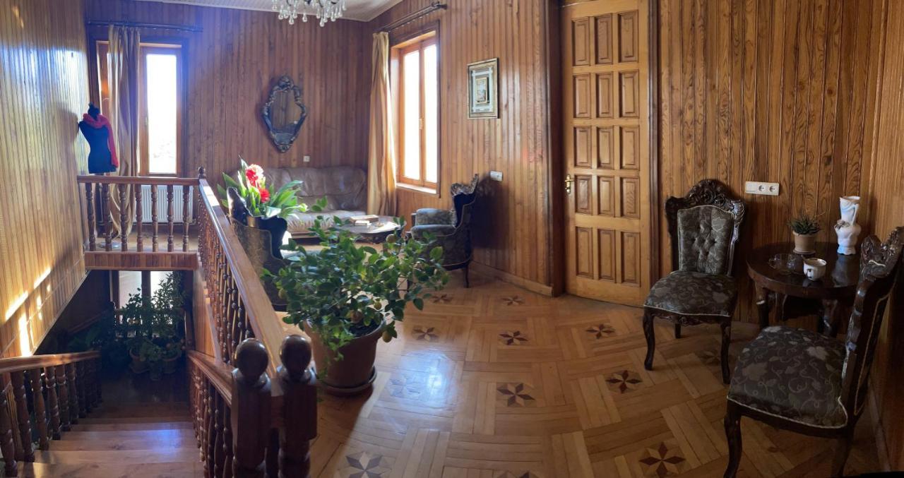 Guesthouse Georgia Sagarejo Exteriör bild